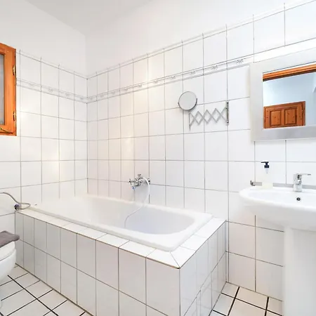 Loutrou Semesterbostad